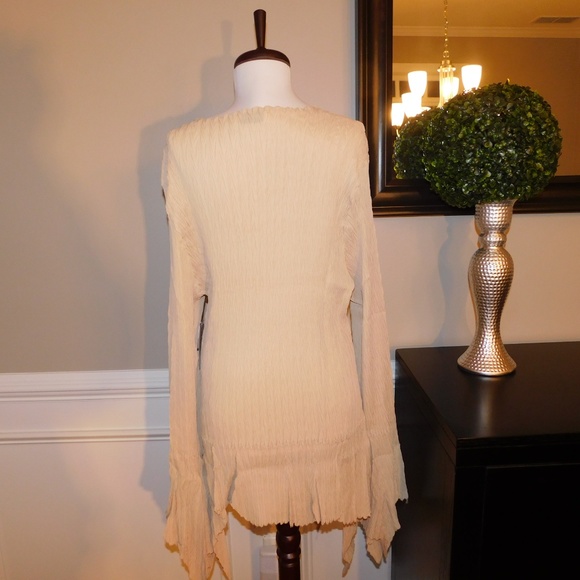 Taupe Flutter Cuff Blouse - 1X - BRAND NEW - Picture 5 of 8